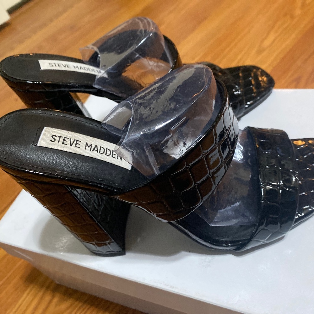 Steve Madden Black Croc-Embossed Heels